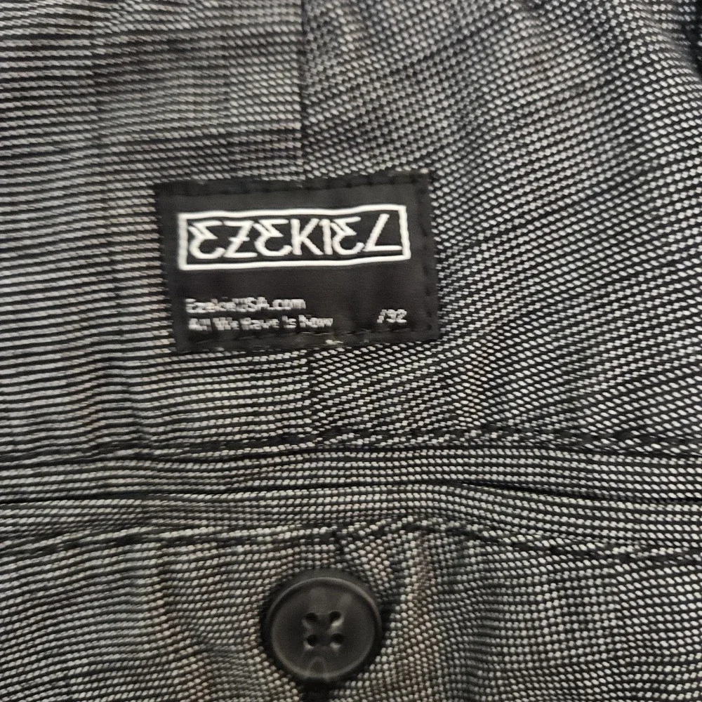 Ezekiel Plaid Board Shorts Hybrid Mens Size44 Gray/Black Cotton Skater Surf Swim